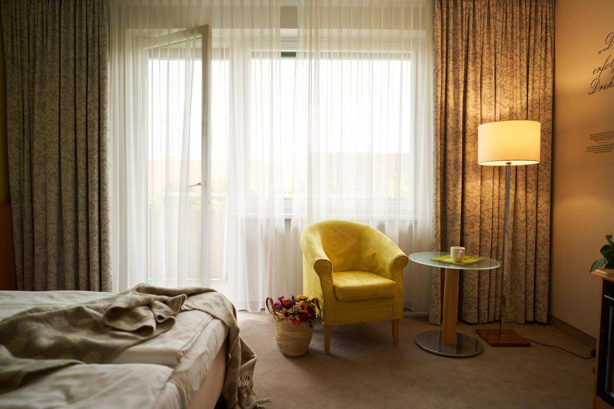 Hotel Henriette Stadthotel 4*
